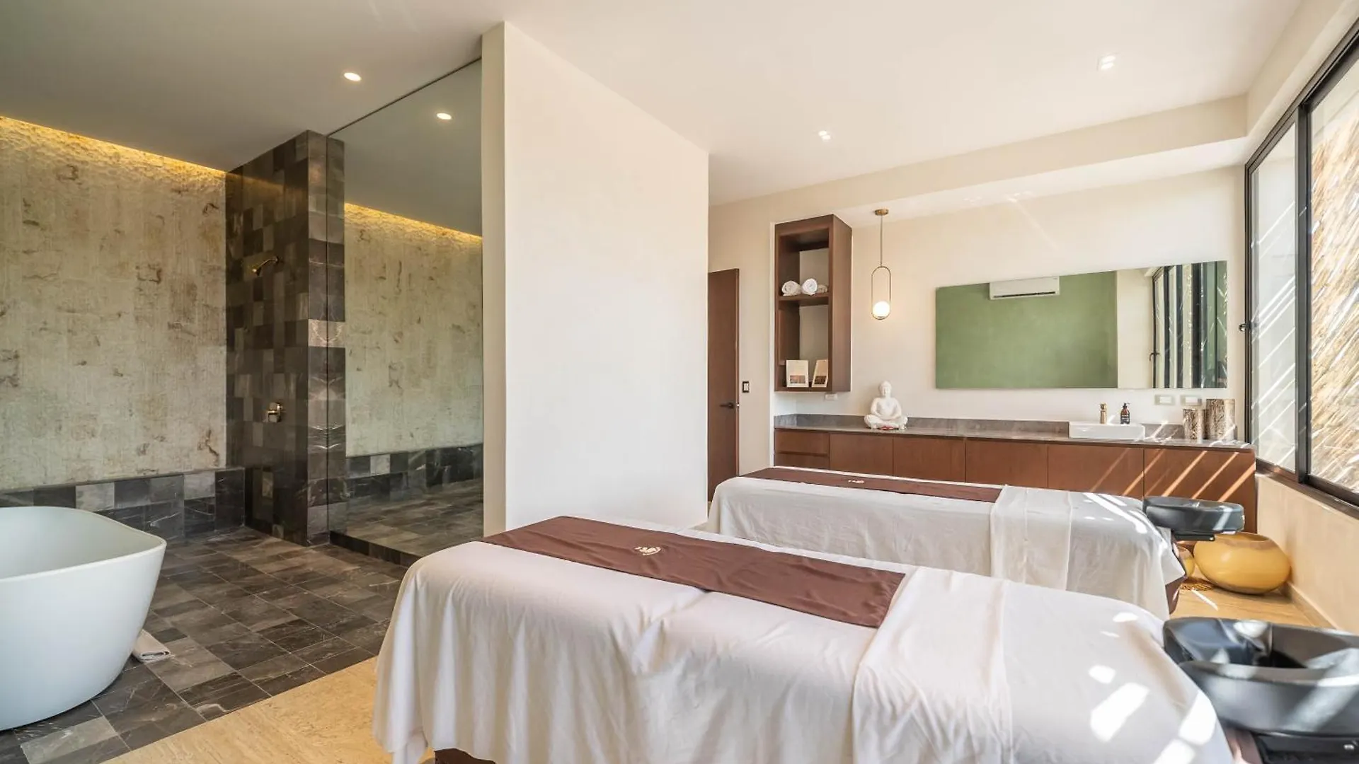 Lux 2Br With Rooftop Pool, Spa, Gym, Kids Playroom #229 Tulum 0*,  Mexico